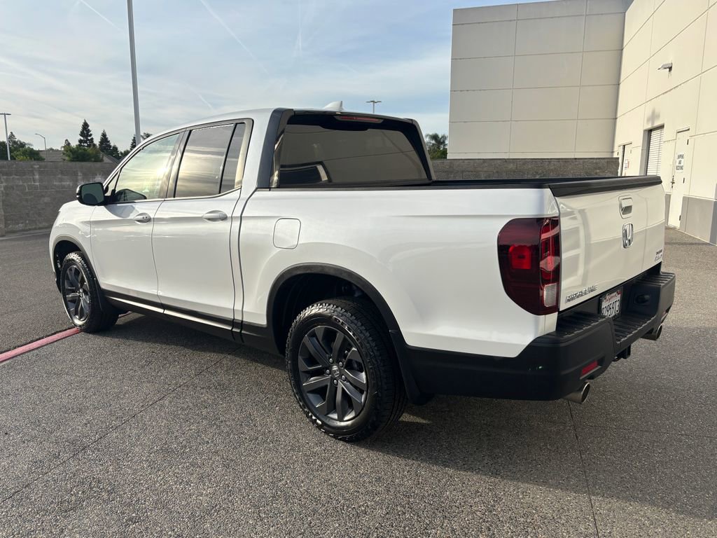Used 2023 Honda Ridgeline Sport image 7