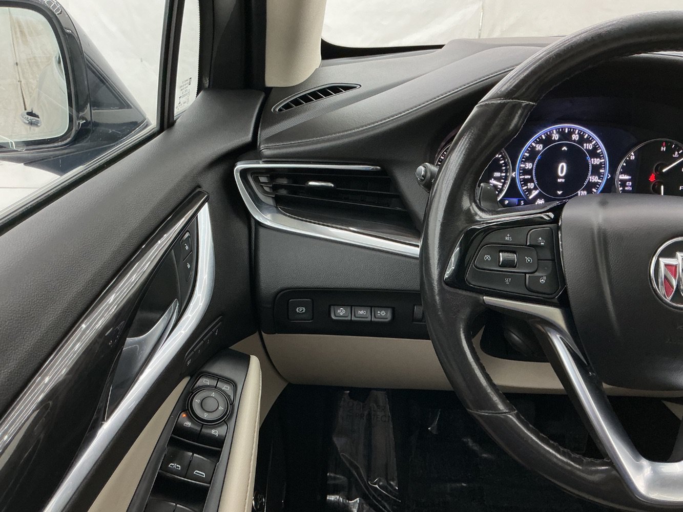 Used 2022 Buick Enclave Premium w/ Experience Buick Package FWD image 34