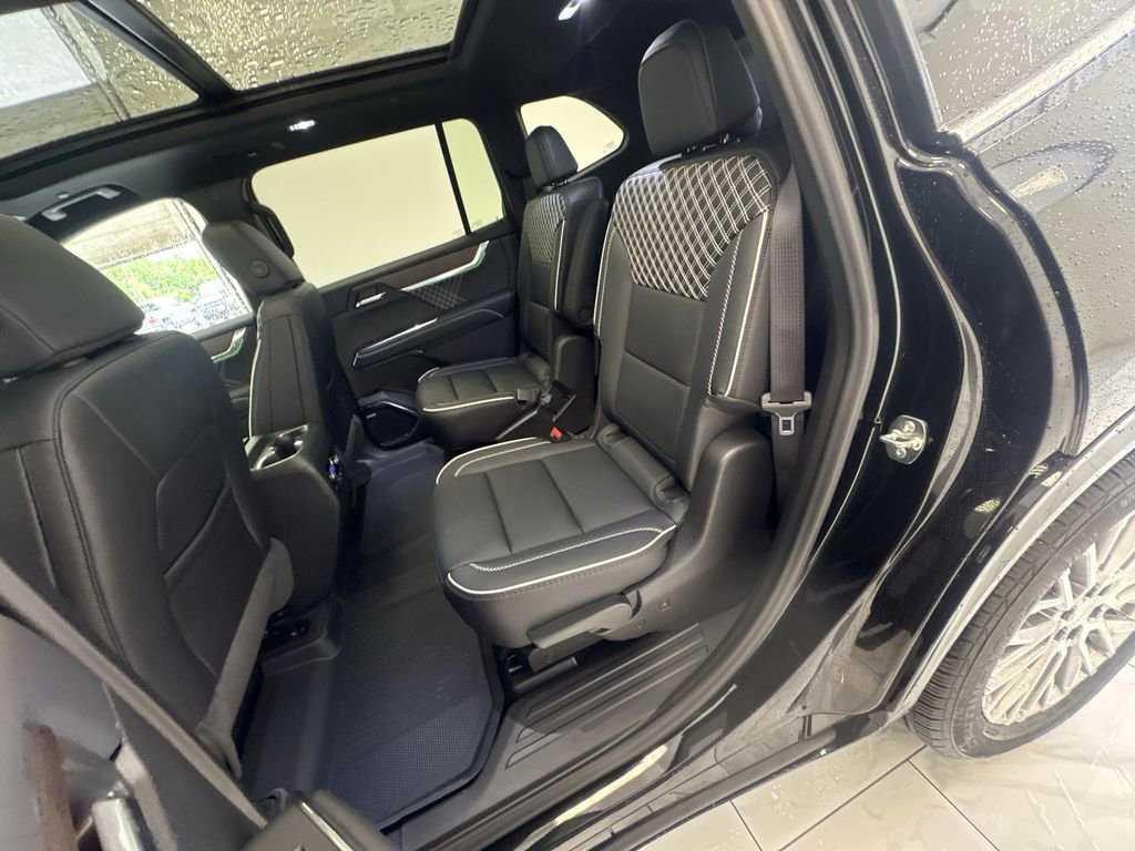 New 2026 GMC Acadia Denali w/ Super Cruise Package FWD image 26