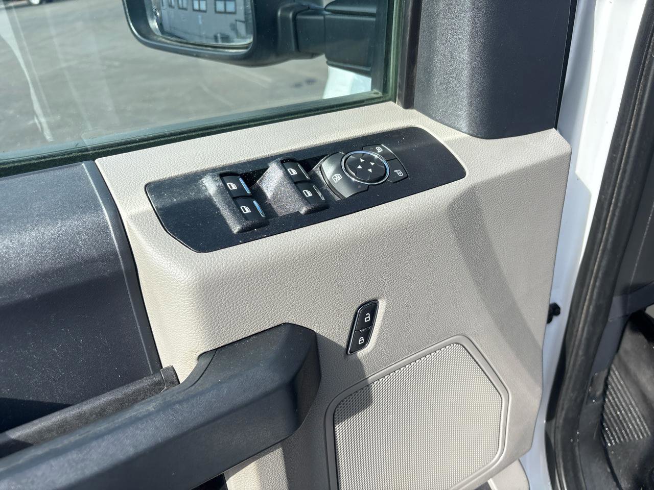 Used 2022 Ford F250 XL w/ Power Equipment Group image 10