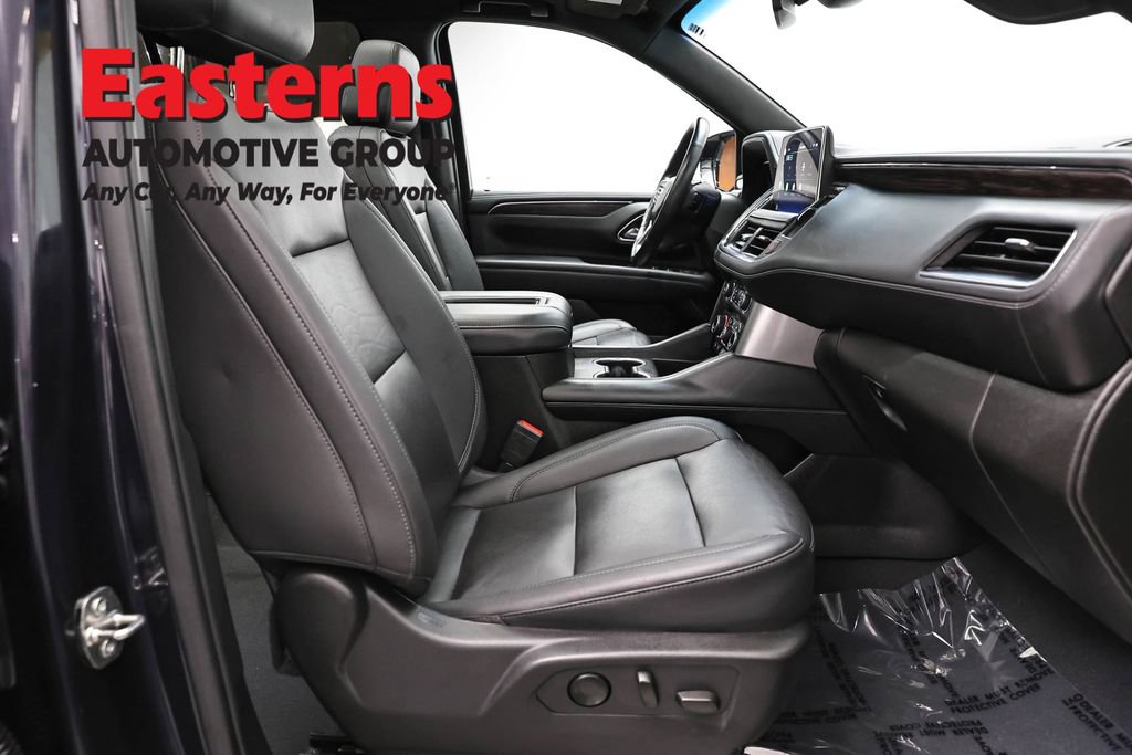 Used 2022 Chevrolet Tahoe LT w/ Luxury Package AWD/4WD image 27