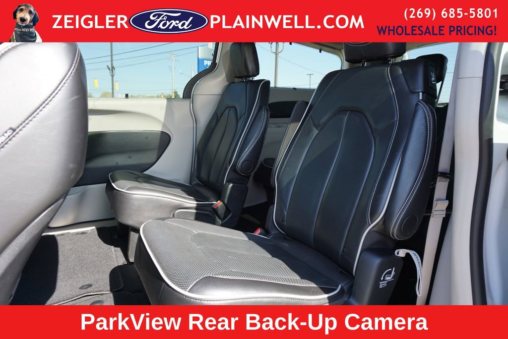 Used 2024 Chrysler Pacifica Limited FWD image 12