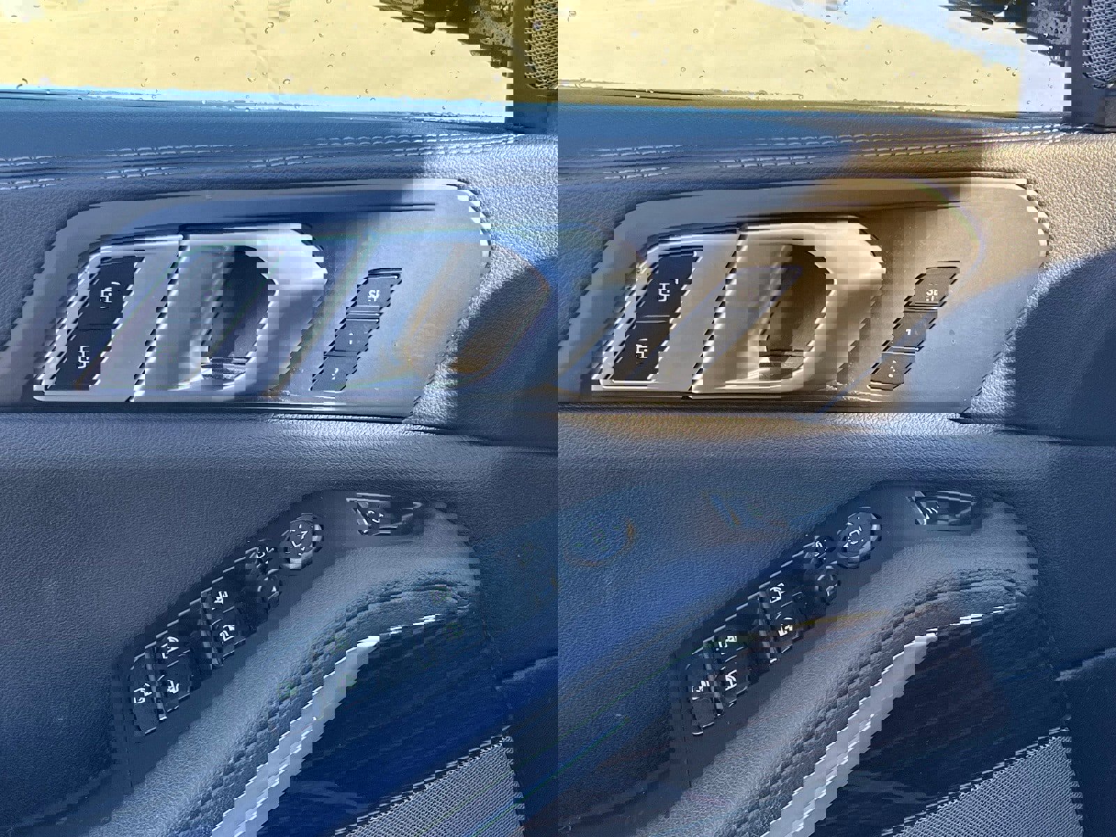 Used 2020 BMW X5 xDrive40i w/ Premium Package image 27