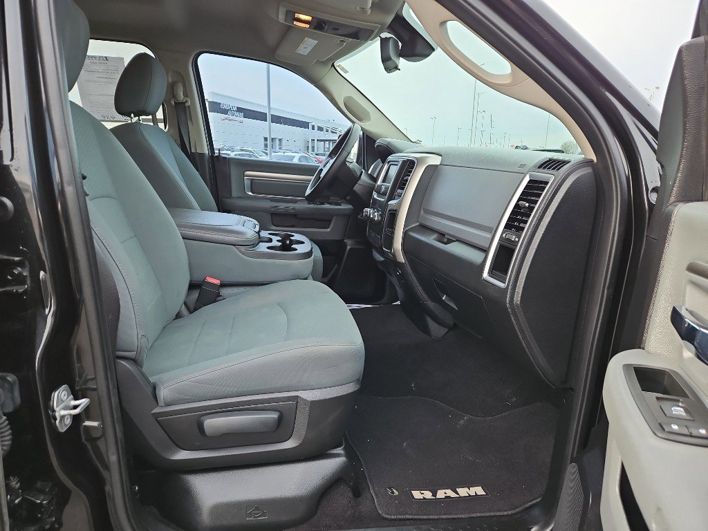 Used 2015 RAM 1500 Classic SLT image 15