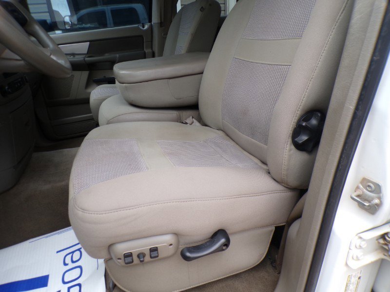 Used 2009 Dodge Ram 2500 Truck SLT w/ Trailer Tow Group AWD/4WD image 16