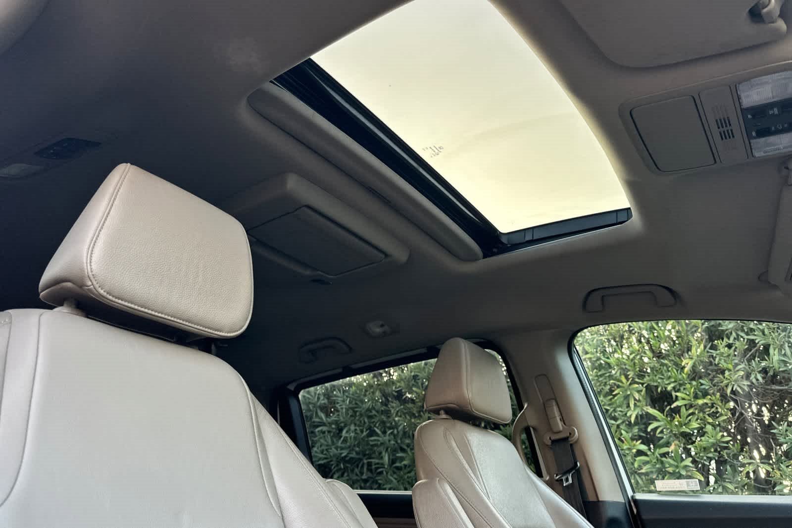 Used 2019 Honda Odyssey EX-L image 18