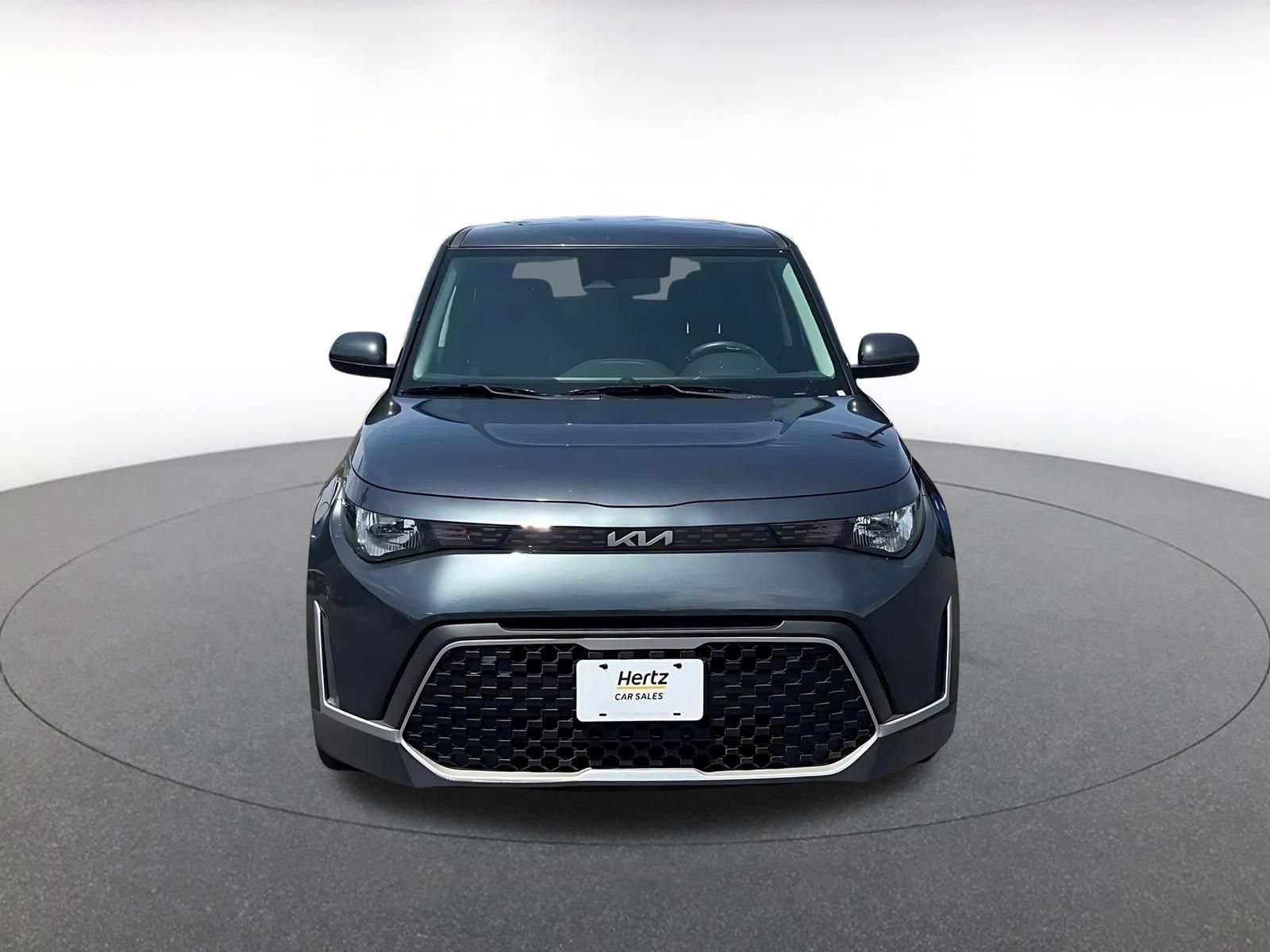 Used 2025 Kia Soul LX w/ LX Technology Package FWD image 4