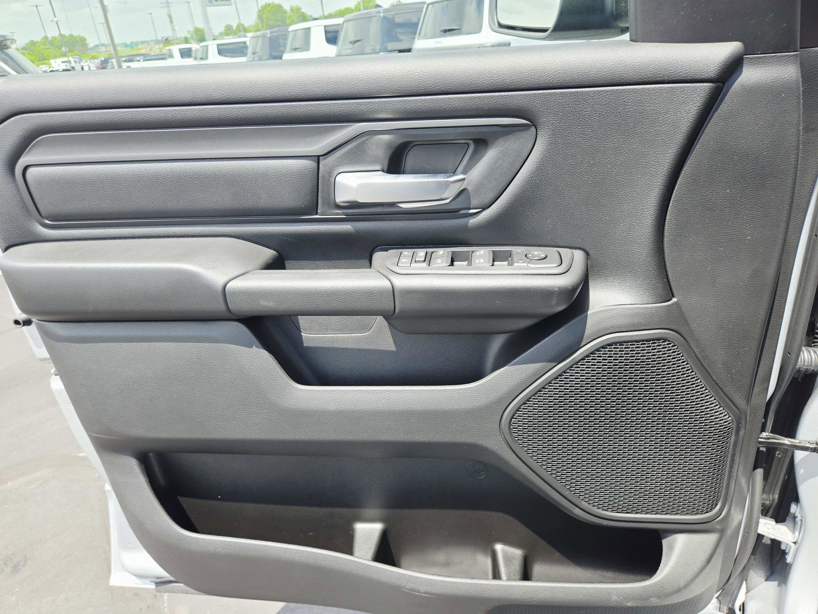 New 2026 RAM 1500 Express AWD/4WD image 29
