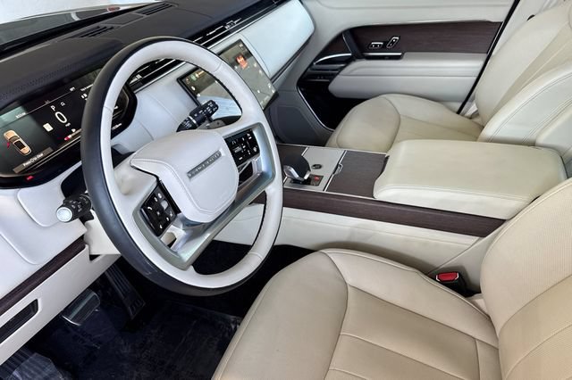 Used 2024 Land Rover Range Rover Long Wheelbase SE AWD/4WD image 10