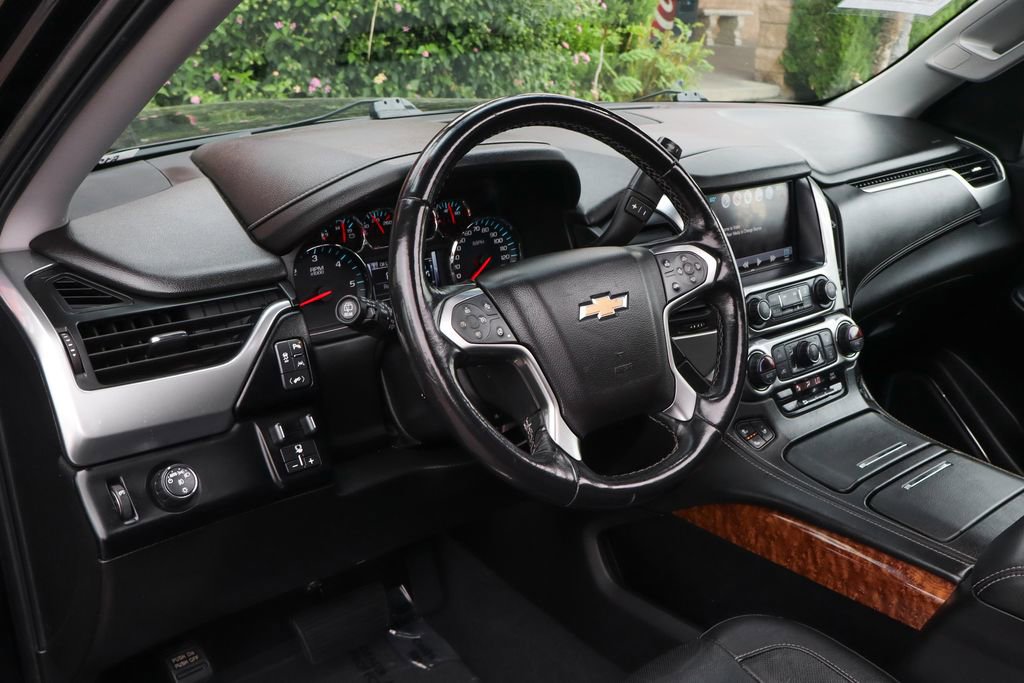 Used 2019 Chevrolet Suburban Premier image 23