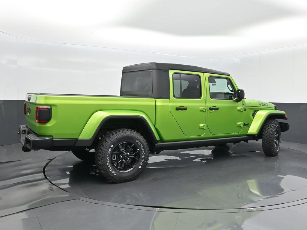 New 2025 Jeep Gladiator Willys image 7