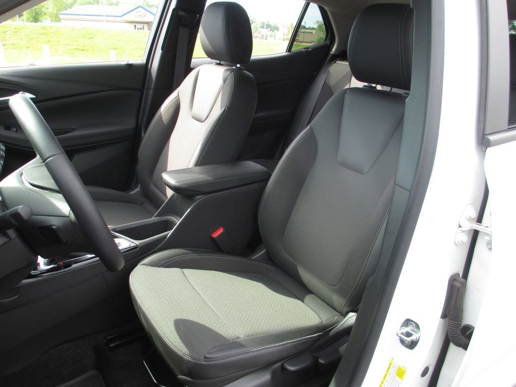 Used 2023 Buick Encore GX Preferred FWD image 16