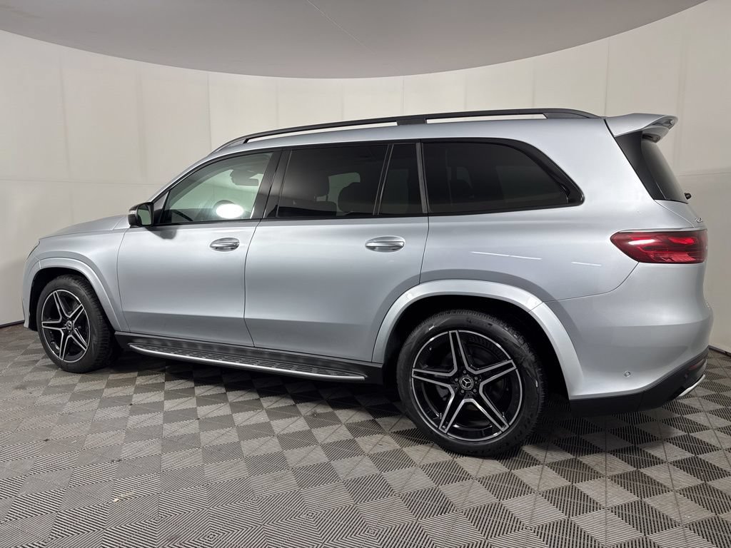 New 2026 Mercedes-Benz GLS 450 4MATIC image 3