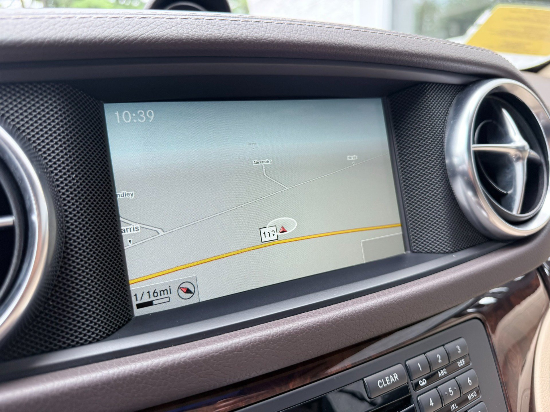 Used 2015 Mercedes-Benz SL 550 image 19