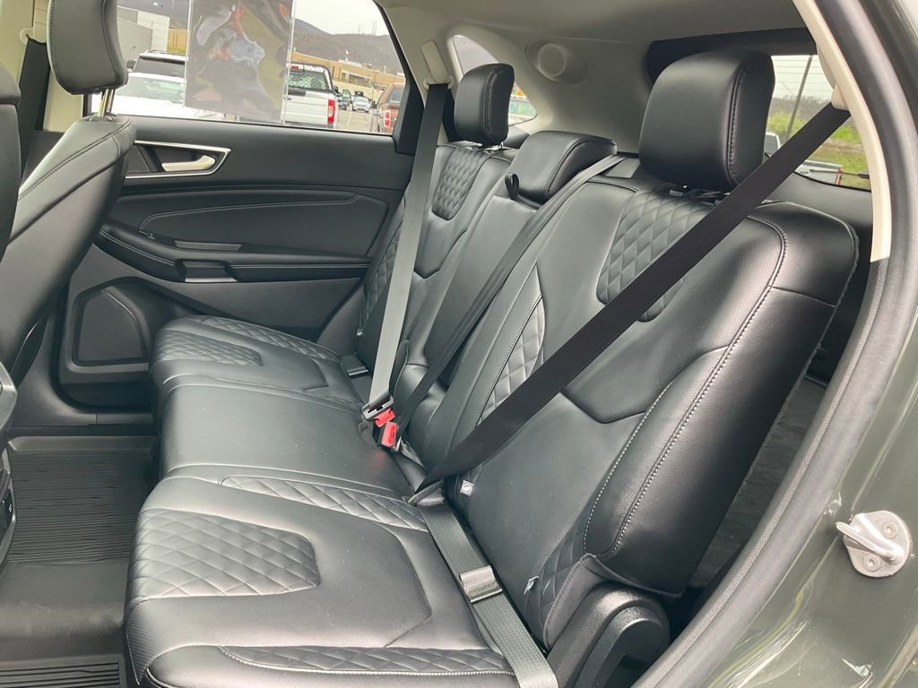 Used 2023 Ford Edge Titanium w/ Equipment Group 301A AWD/4WD image 15