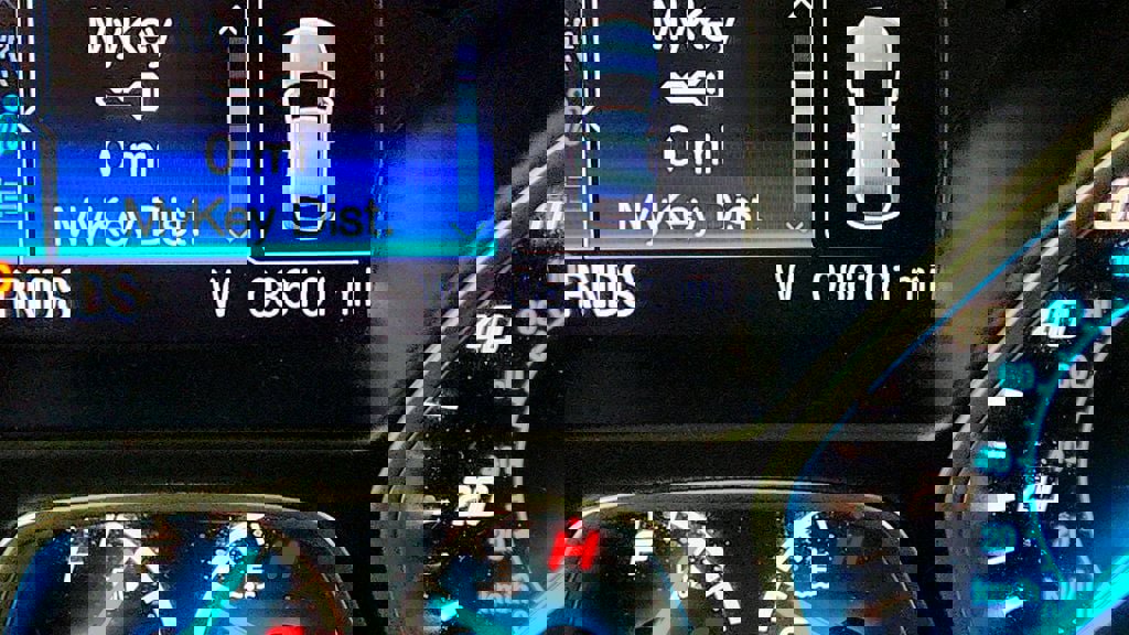 Used 2016 Ford Escape Titanium image 16