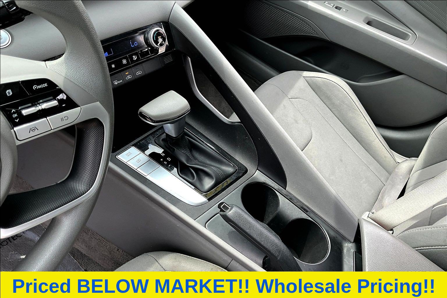 Used 2022 Hyundai Elantra SEL w/ Cargo Package FWD image 21