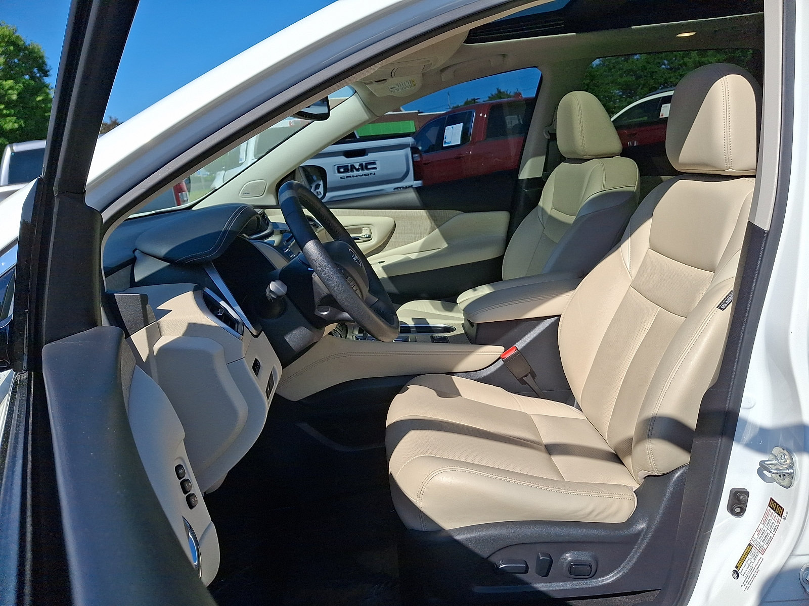 Used 2023 Nissan Murano SL w/ SL Moonroof Package AWD/4WD image 13
