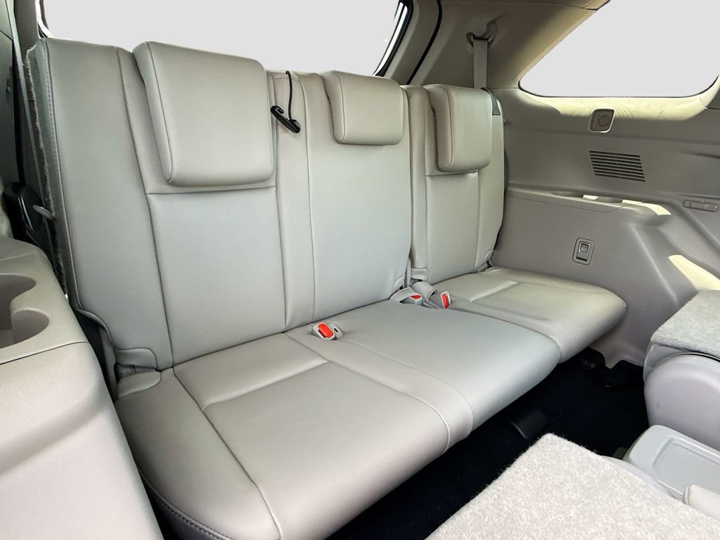 Used 2019 Toyota Highlander XLE image 20