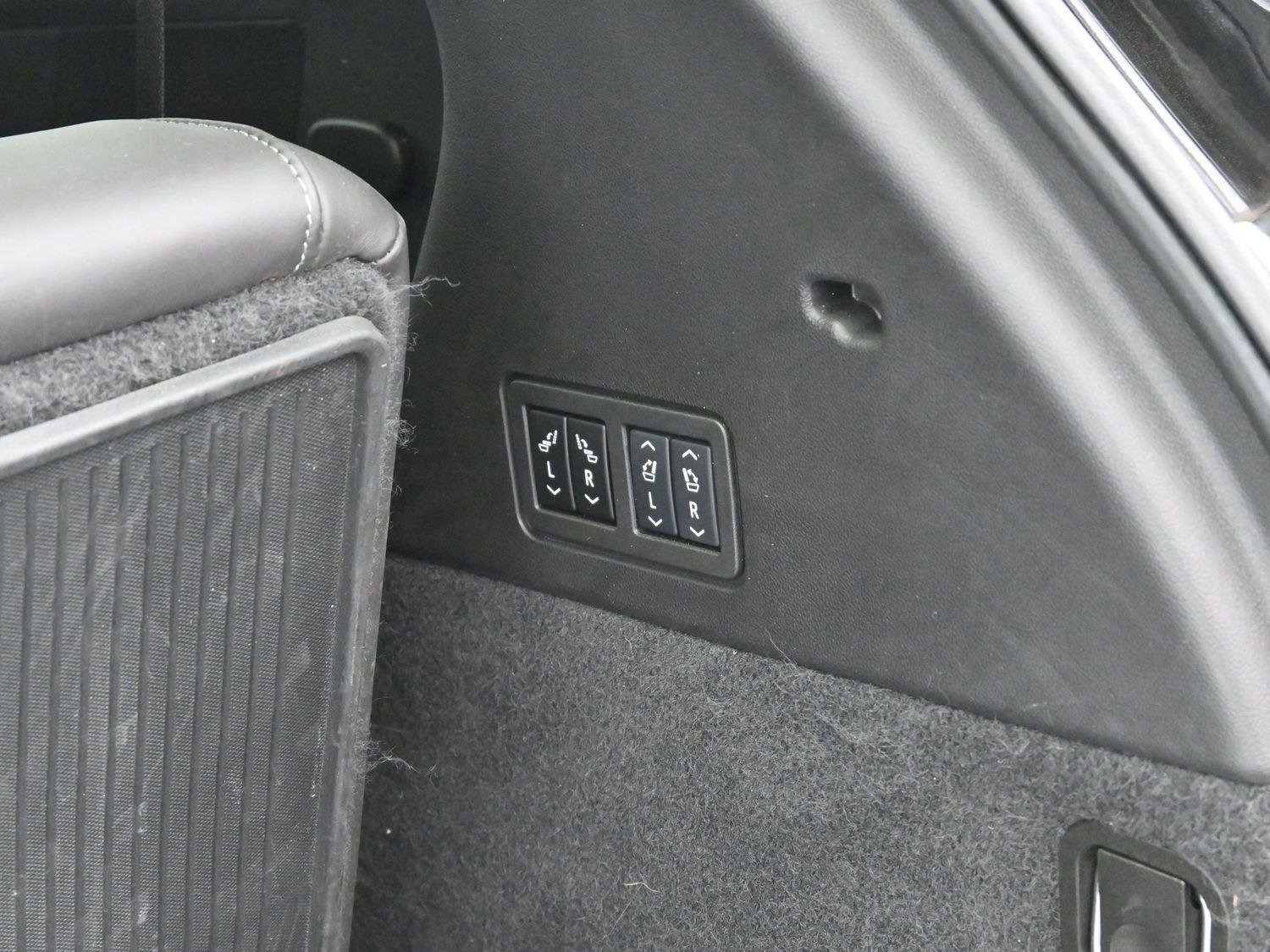 Certified 2024 Cadillac XT6 Sport w/ Platinum Package image 10