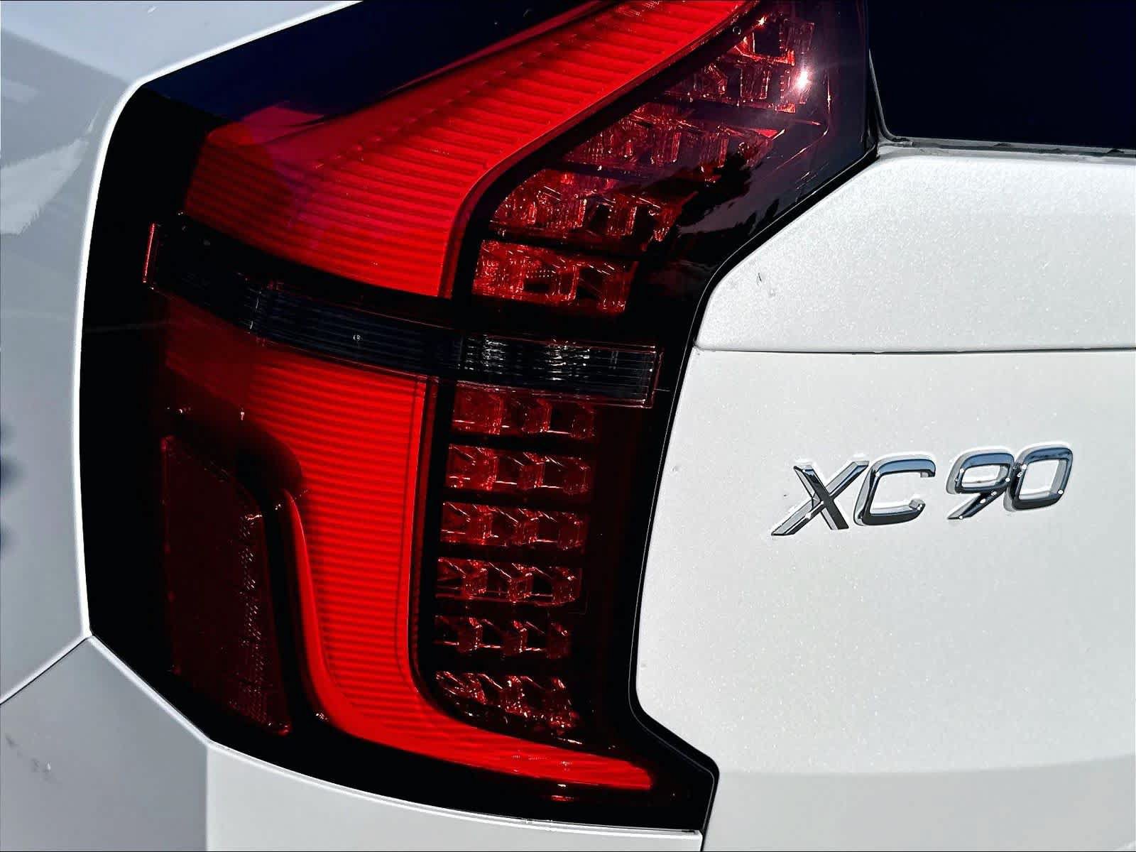 New 2027 Volvo XC90 B6 Ultra AWD/4WD image 25