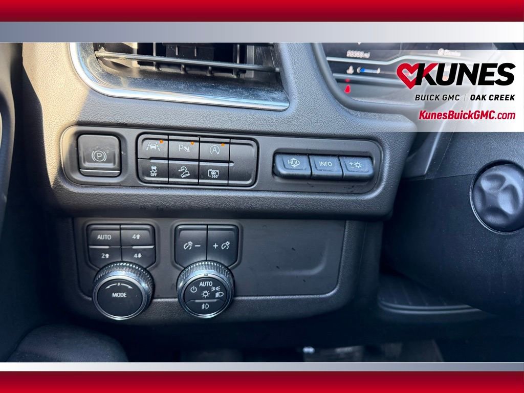 Used 2023 GMC Yukon XL AT4 image 16