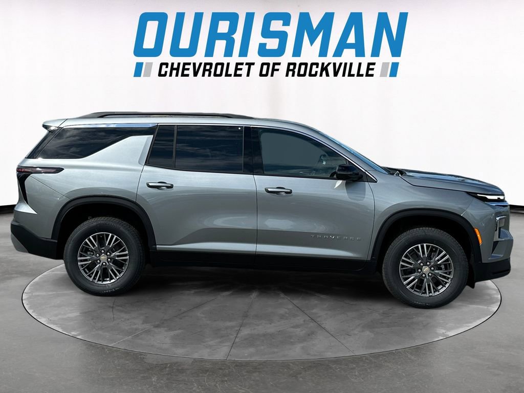 New 2026 Chevrolet Traverse LT w/ Driver Confidence Package FWD image 7