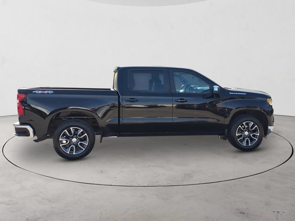 Certified 2022 Chevrolet Silverado 1500 LT AWD/4WD image 4