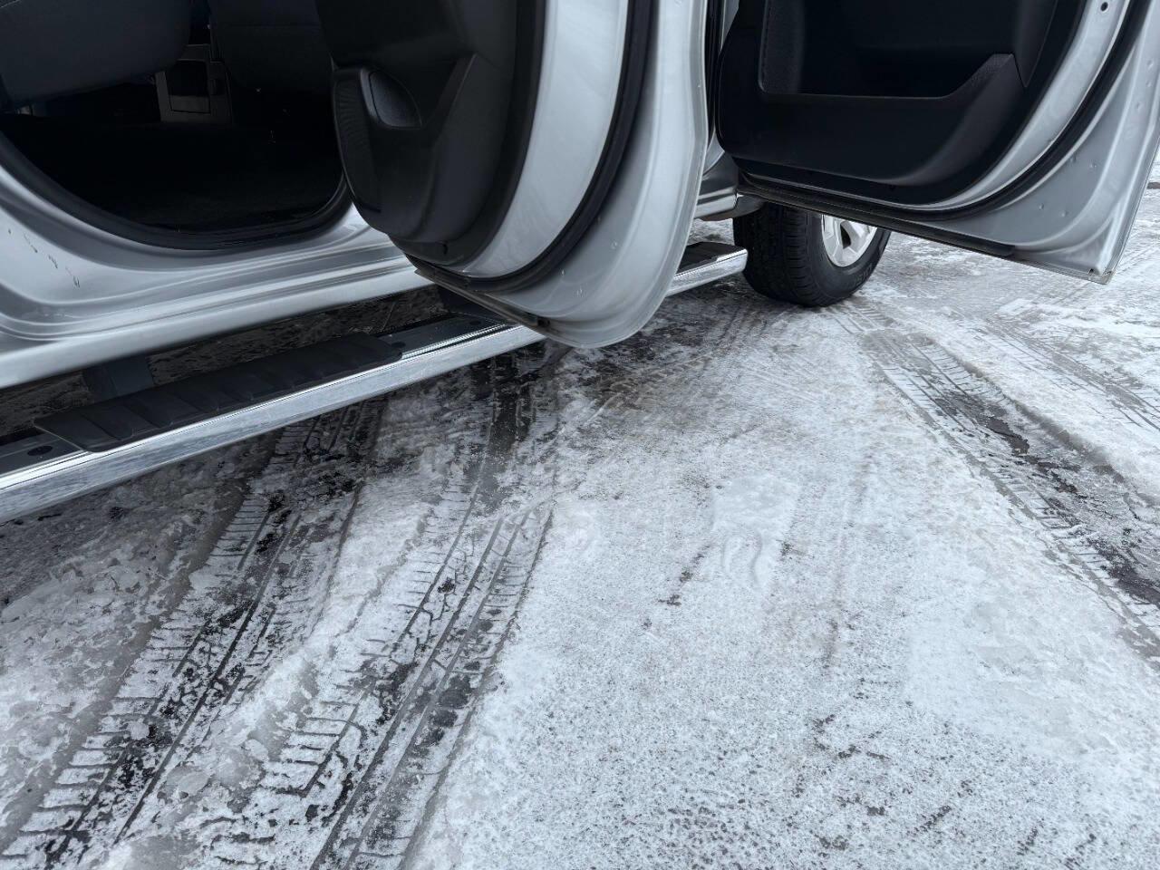 Used 2018 Chevrolet Silverado 1500 LT w/ All Star Edition image 11