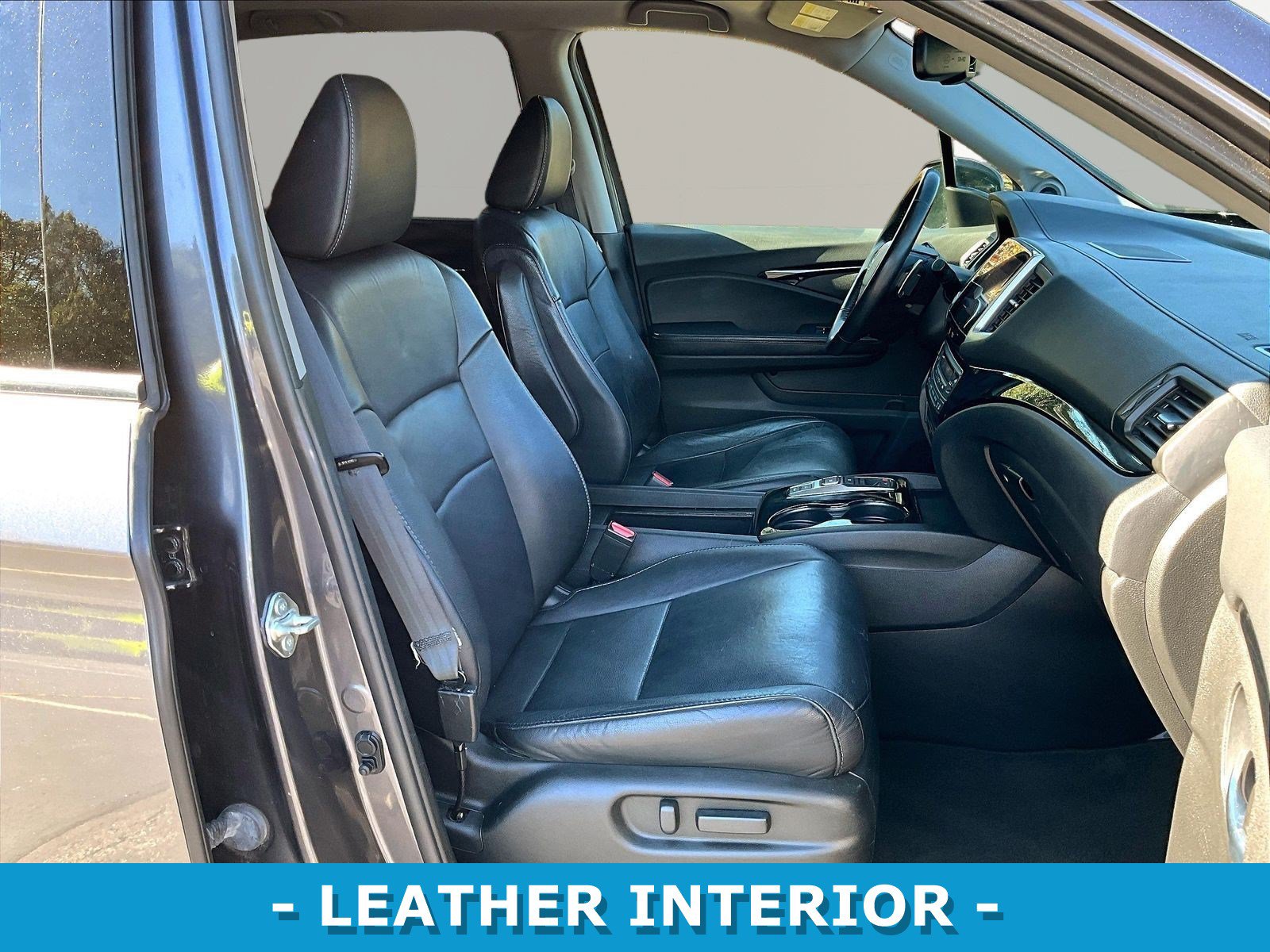 Used 2018 Honda Pilot Touring image 29