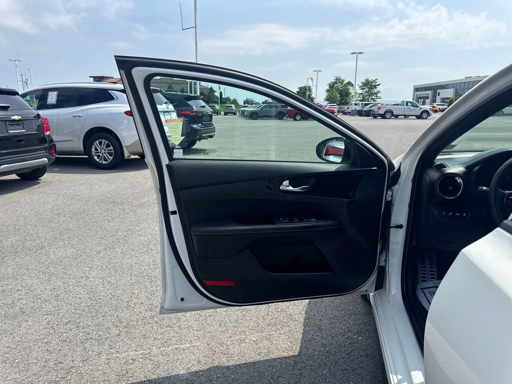 Used 2021 Kia Forte GT-Line FWD image 25