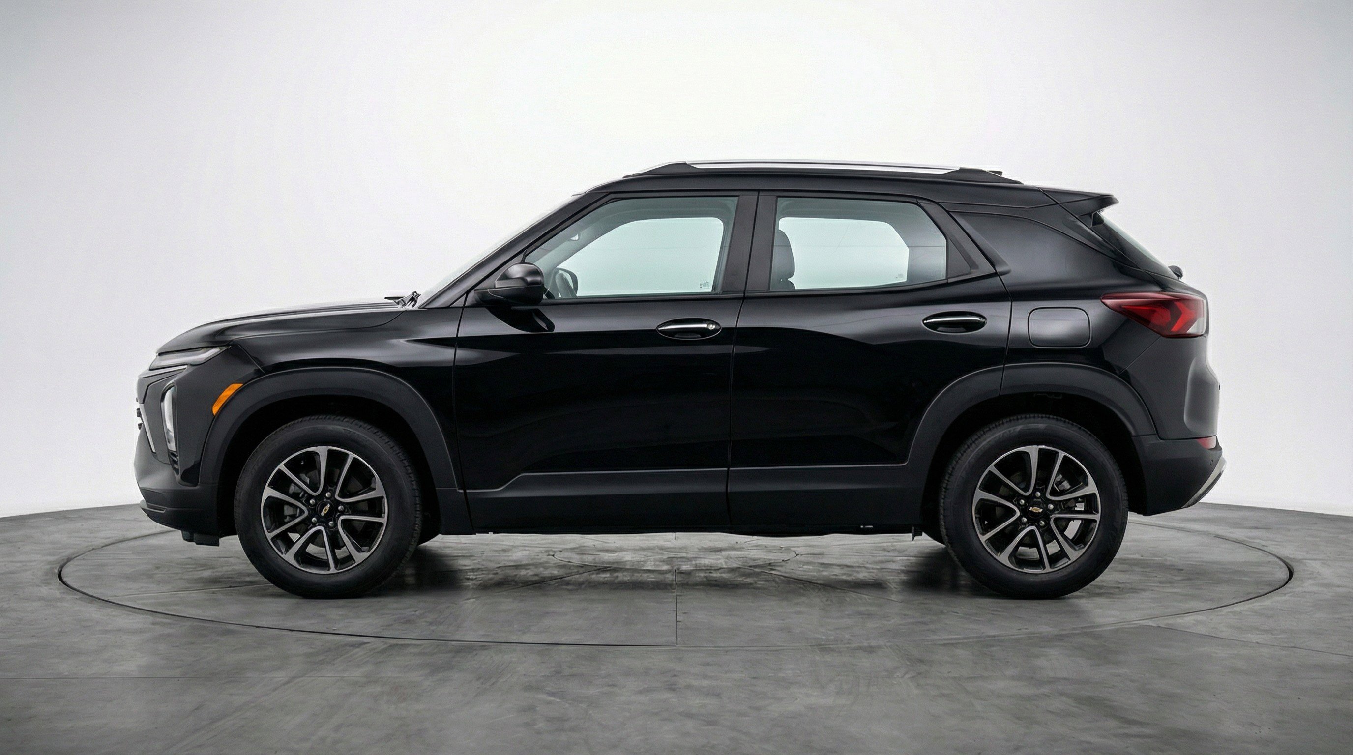 Used 2025 Chevrolet TrailBlazer LT FWD image 5