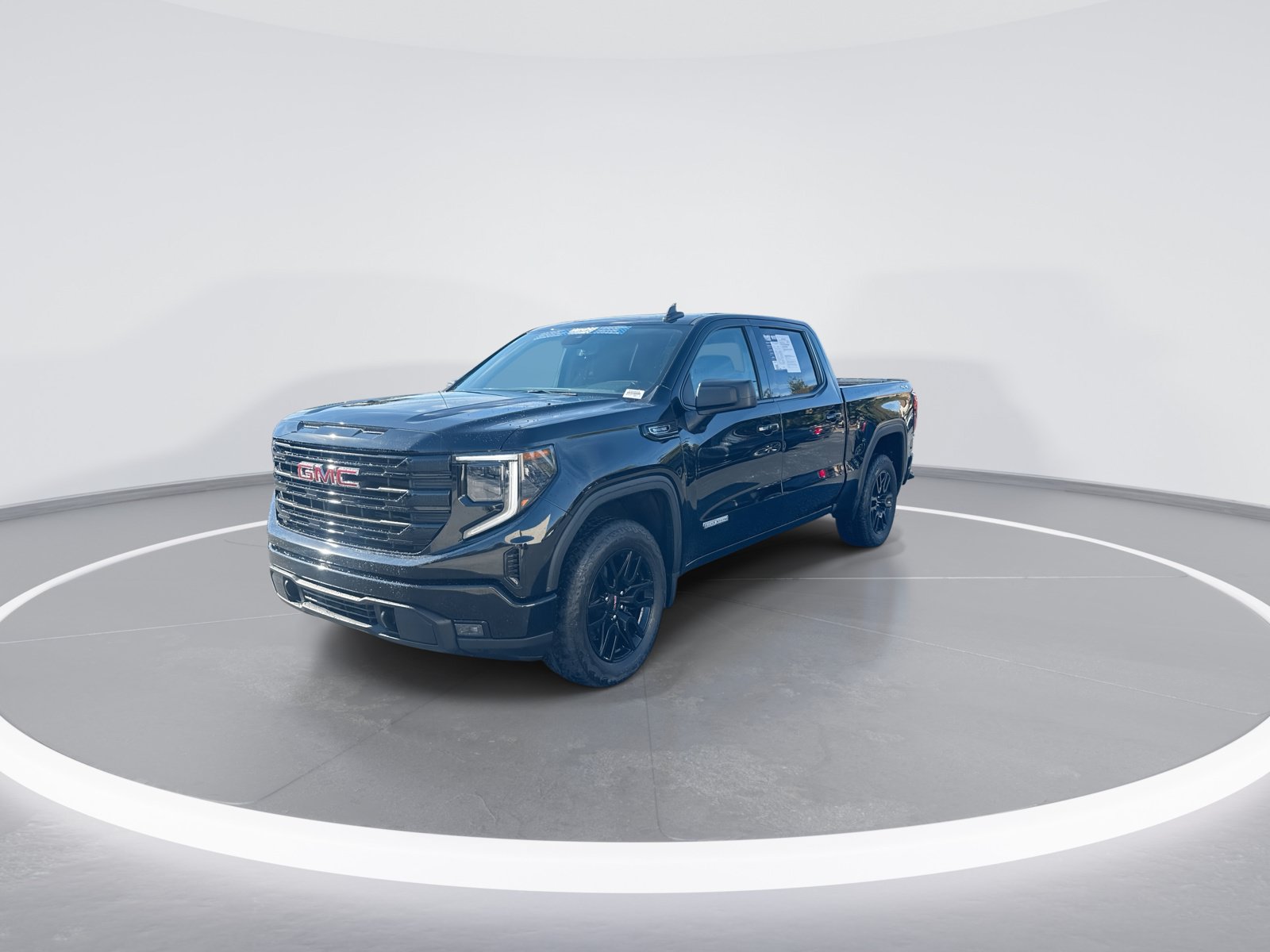 Used 2024 GMC Sierra 1500 Elevation AWD/4WD image 5