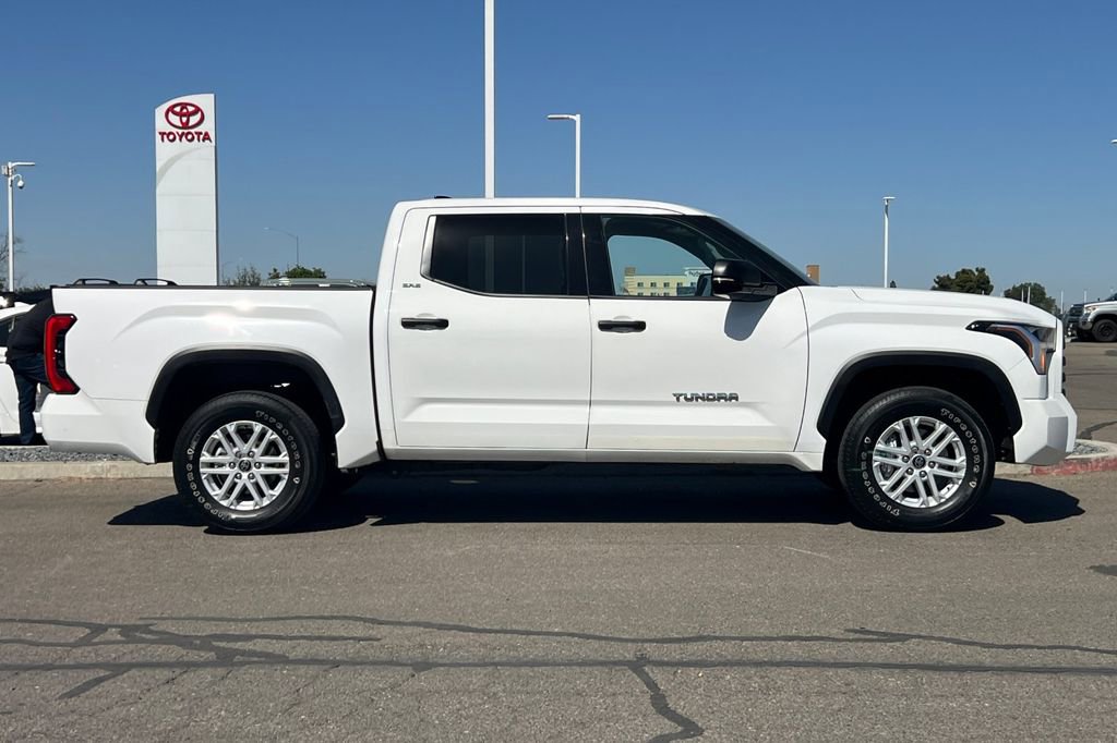 Used 2022 Toyota Tundra SR5 w/ Convenience Package RWD image 3
