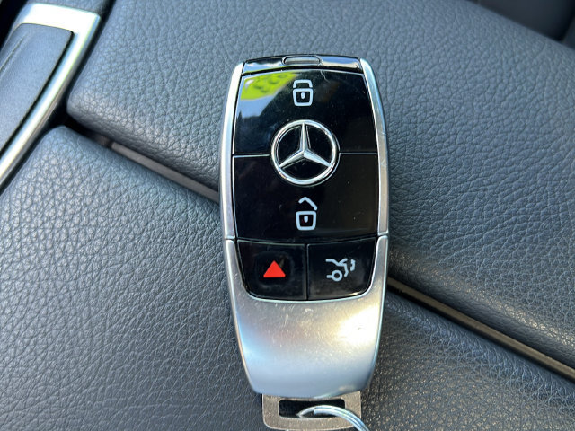 Used 2023 Mercedes-Benz E 350 4MATIC Sedan image 27
