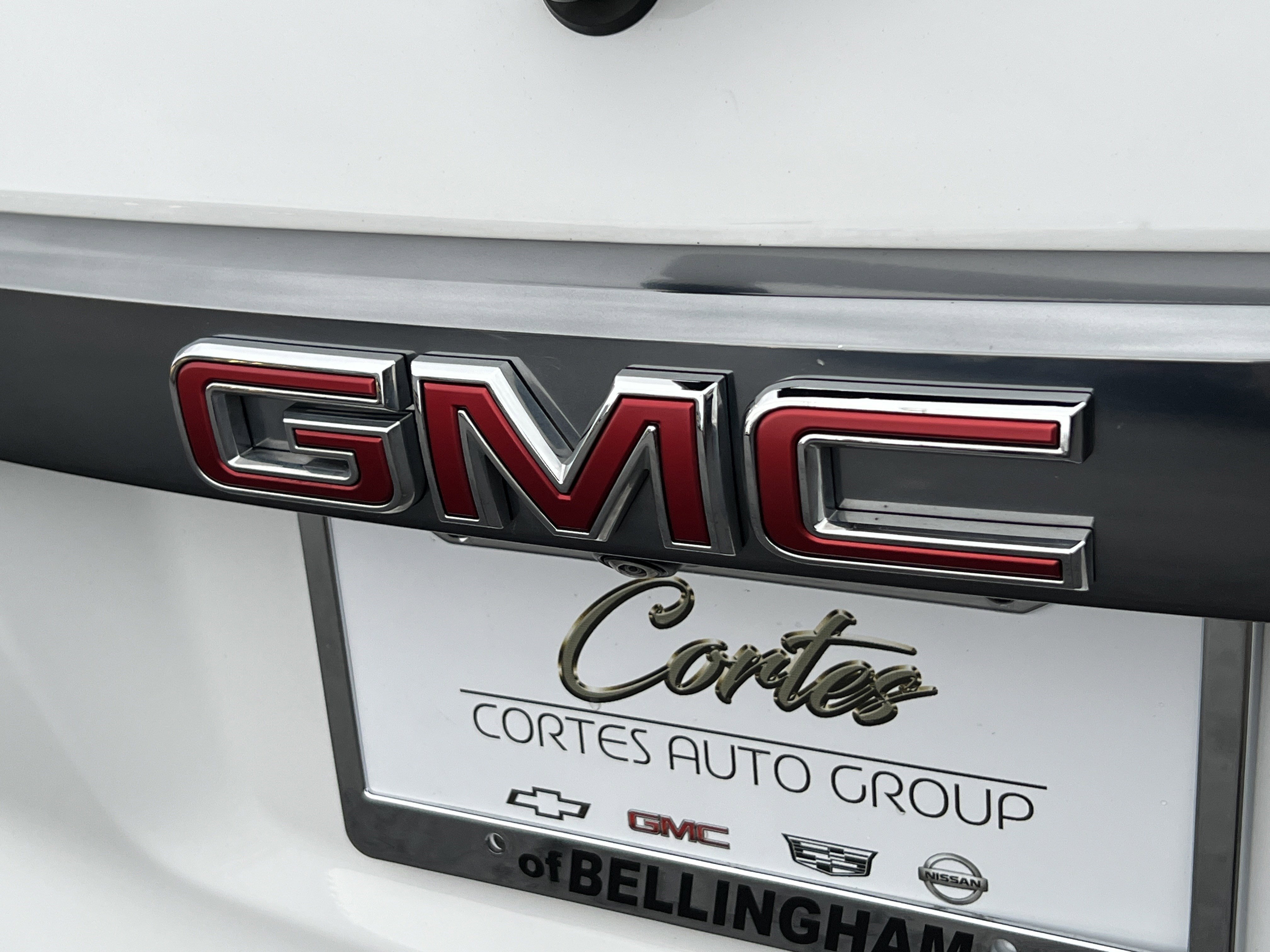 Used 2023 GMC Acadia AT4 w/ Trailering Package image 8