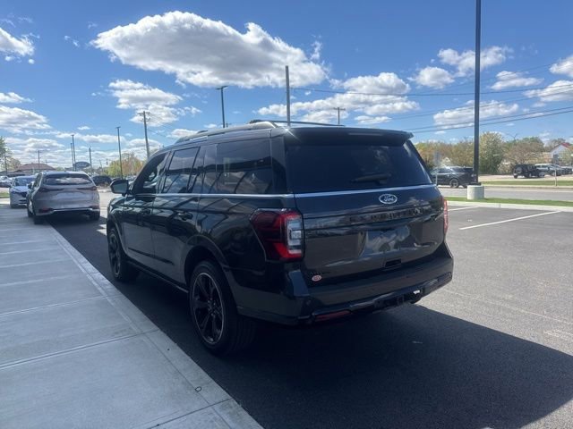 Used 2023 Ford Expedition Limited AWD/4WD image 6