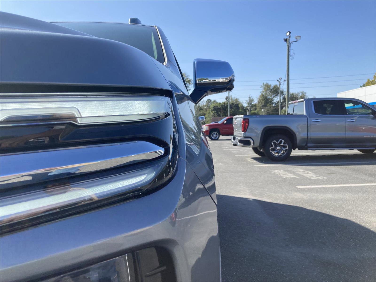 New 2026 Chevrolet Suburban Premier image 9