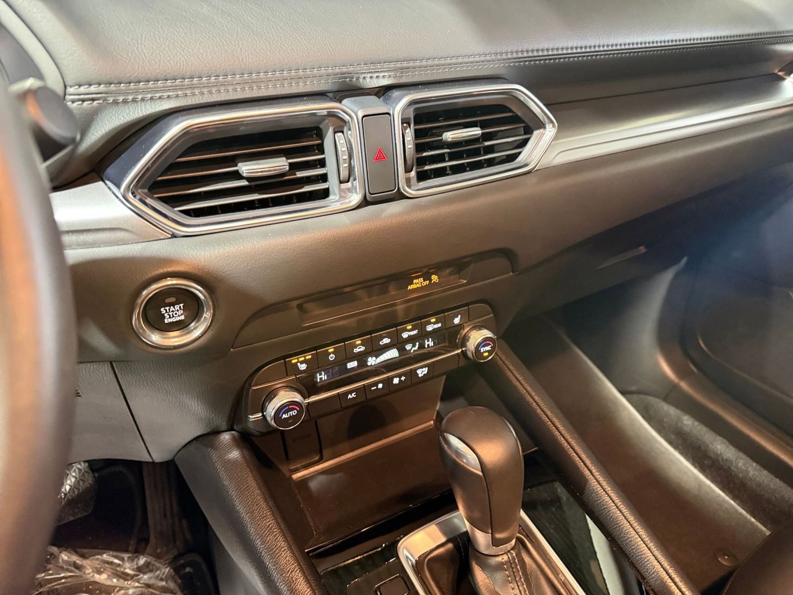 Used 2025 MAZDA CX-5 AWD 2.5 S w/ Select Package image 17