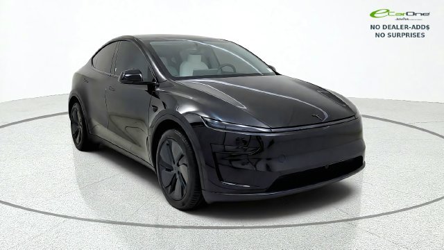 Used 2026 Tesla Model Y 2WD image 1