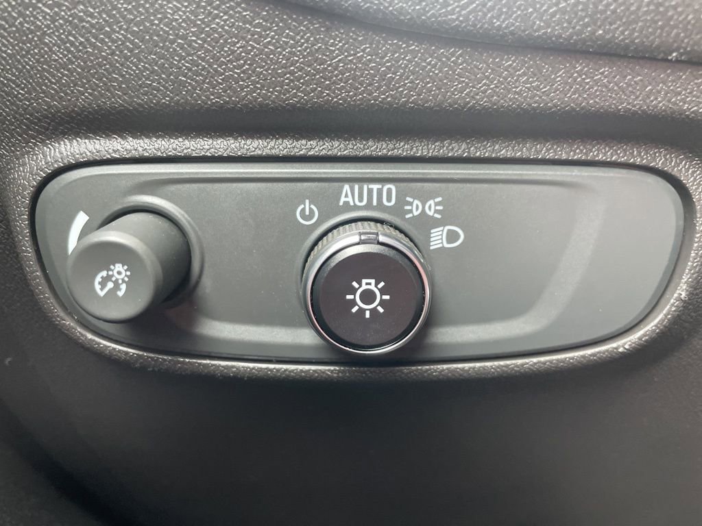 Used 2023 Chevrolet Equinox LT w/ Driver Convenience Package AWD/4WD image 25