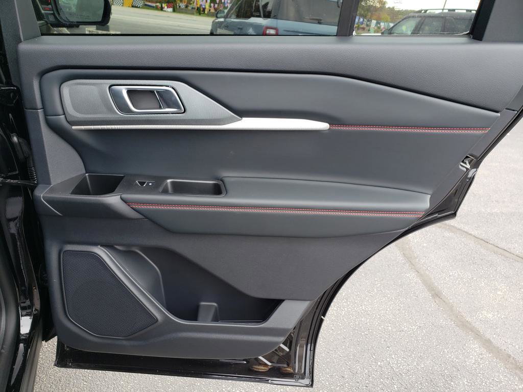 New 2026 Ford Explorer ST-Line image 15