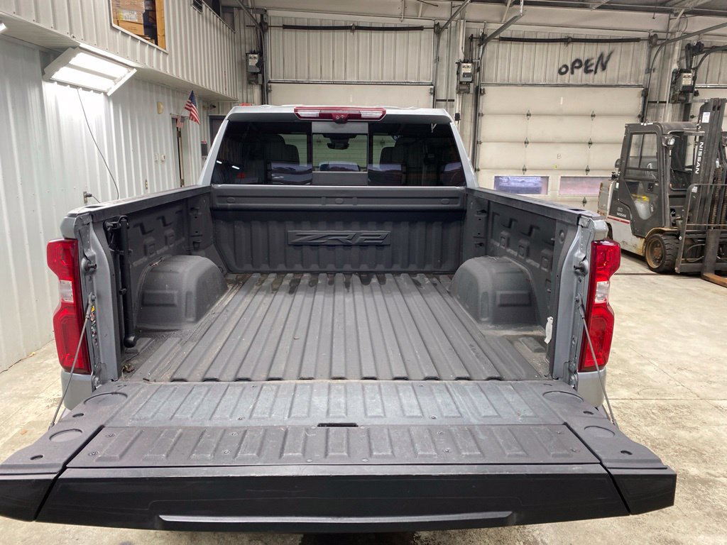 Used 2024 Chevrolet Silverado 1500 ZR2 w/ Technology Package AWD/4WD image 11