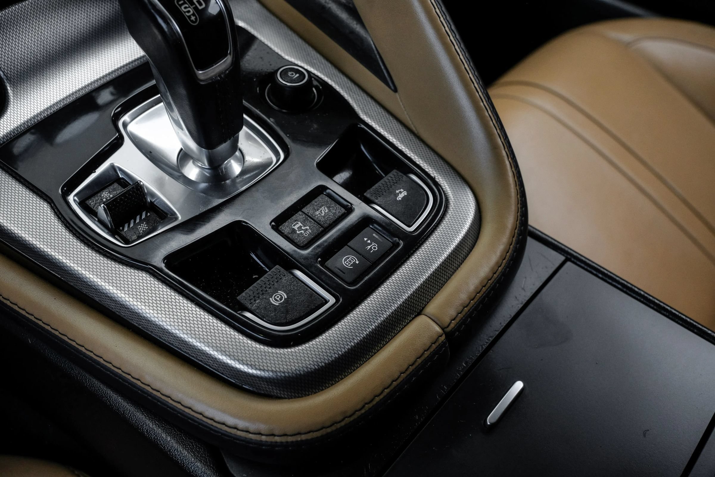 Used 2014 Jaguar F-TYPE Convertible RWD image 29