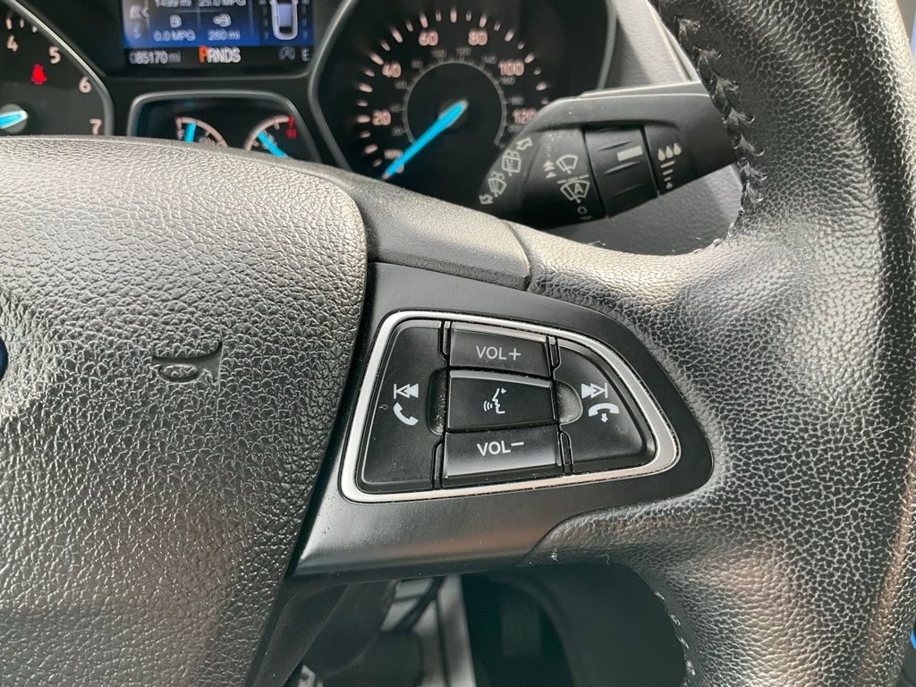Used 2019 Ford Escape SEL image 8