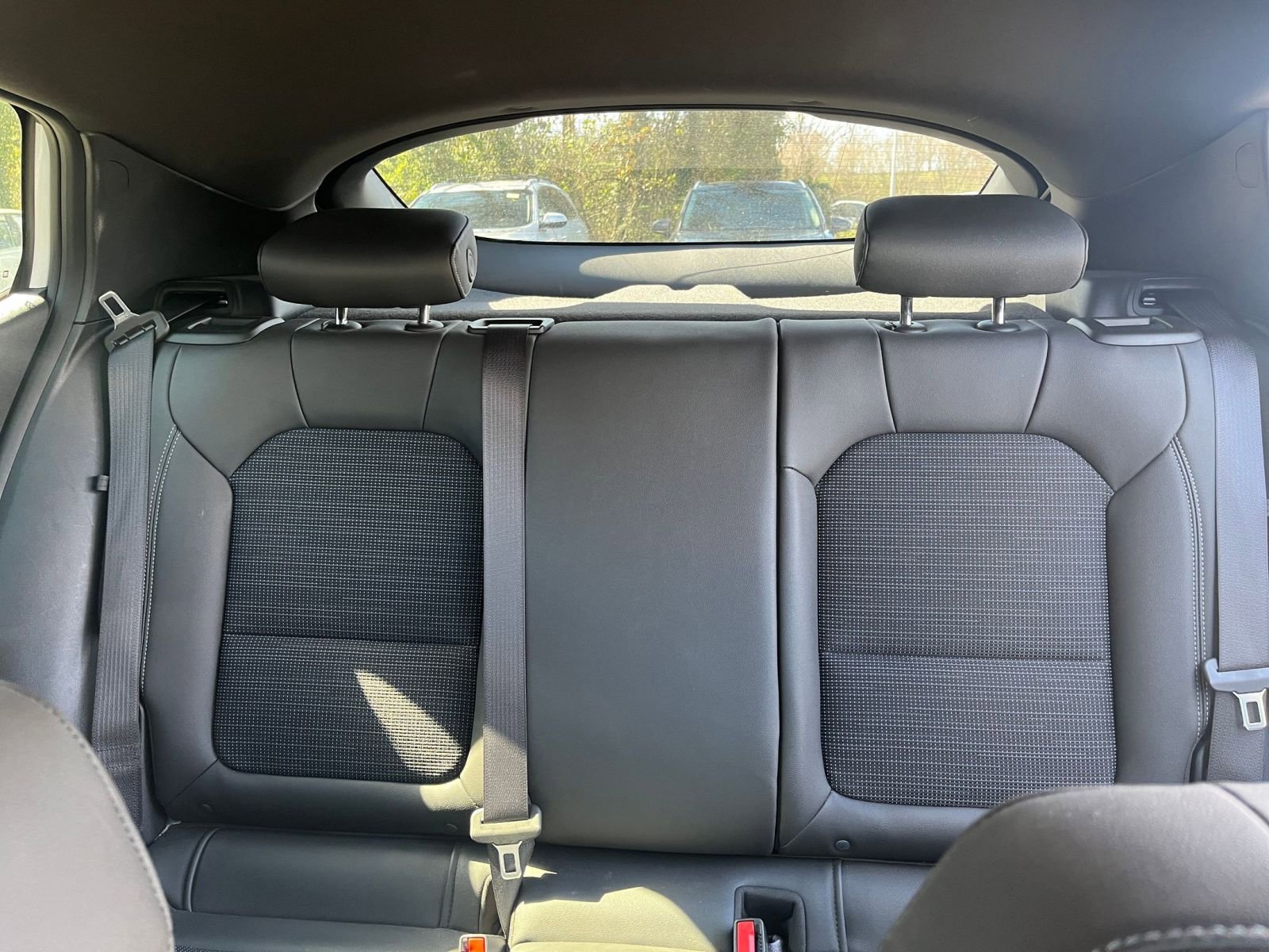 Used 2025 Buick Envista Preferred image 37