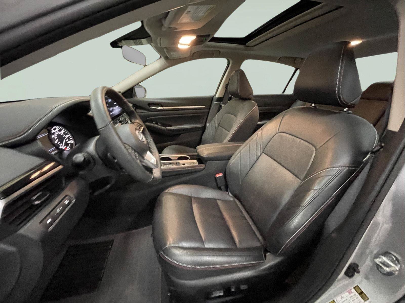 Used 2024 Nissan Altima 2.5 SR w/ SR Premium Package AWD/4WD image 12