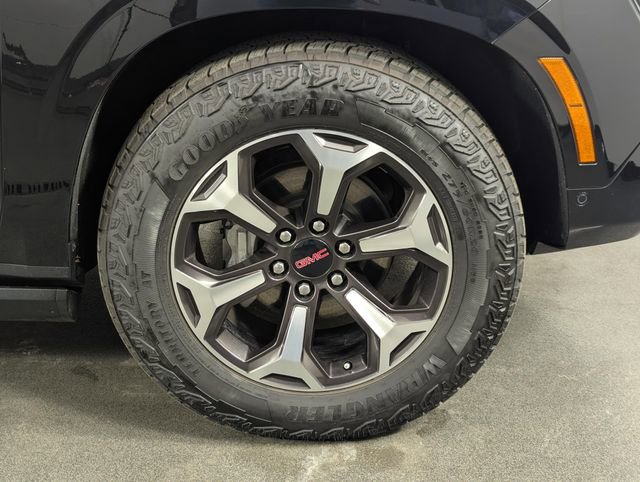 Used 2025 GMC Yukon AT4 Ultimate image 12