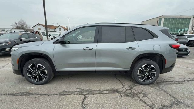 Used 2025 Buick Enclave Sport Touring image 5