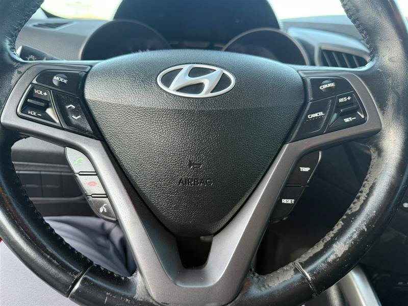 Used 2013 Hyundai Veloster Turbo FWD image 23